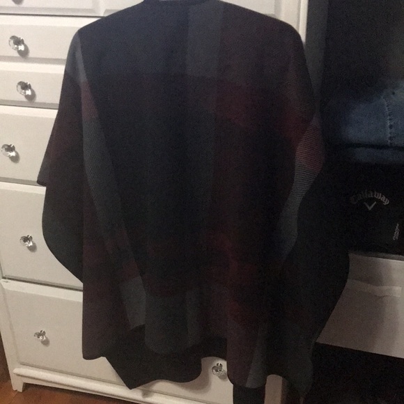 Ike Behar wrap/sweater. OSFA worn multiple ways - Picture 2 of 6